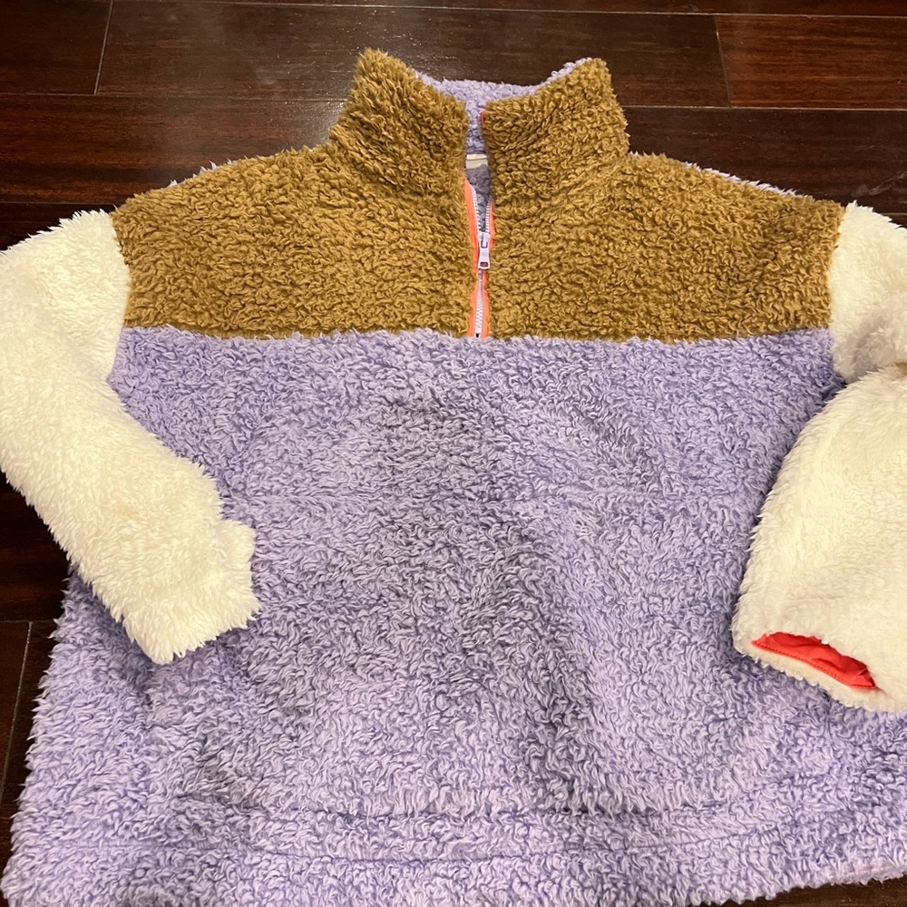 Womens color block fleece half zip. Worn twice. Incredibly soft!